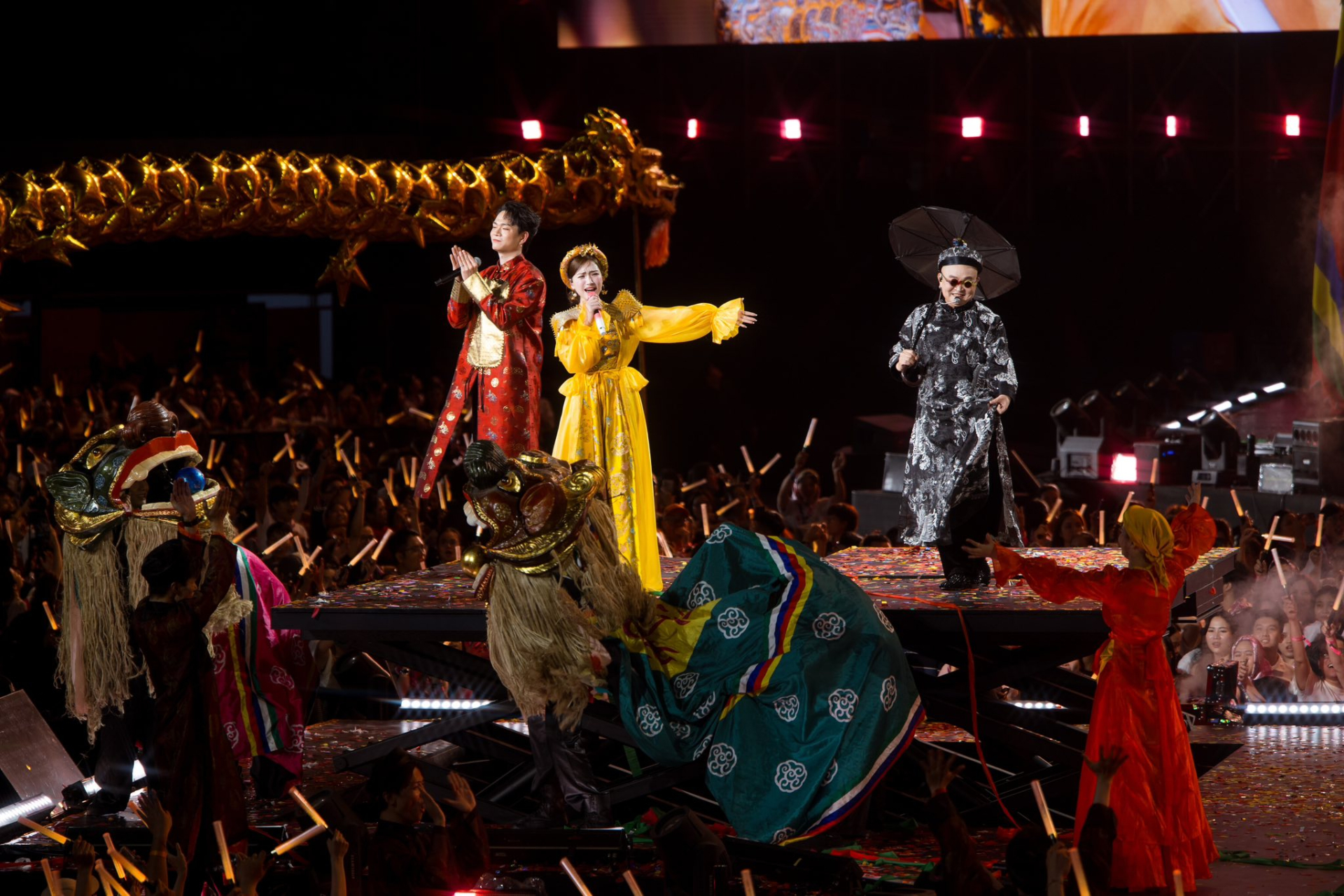 Chưa ai l&agrave;m được như Ho&agrave;ng Th&ugrave;y Linh- Ảnh 16.