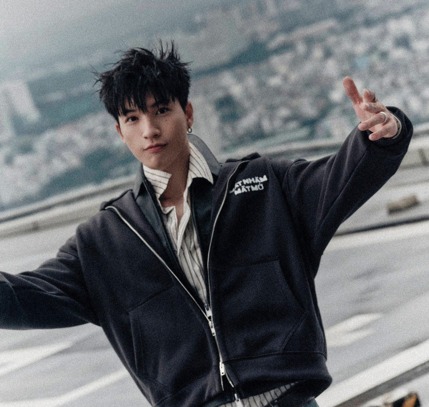 HIEUTHUHAI toan t&iacute;nh điều g&igrave;?- Ảnh 2.