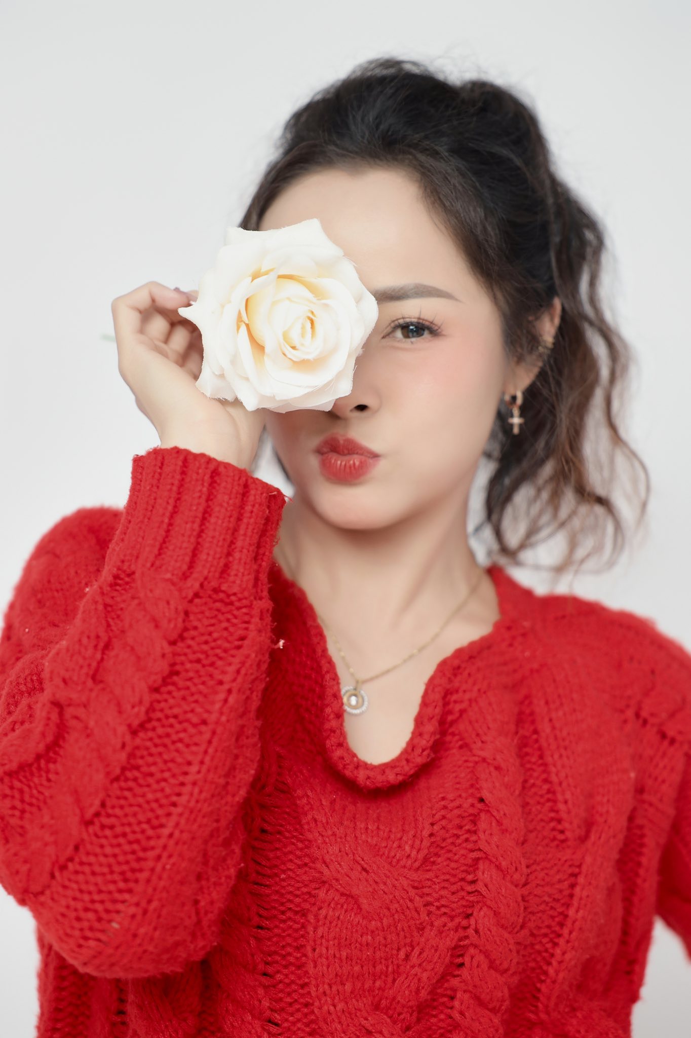 Nhan sắc tuổi 37 g&acirc;y trầm trồ của kiện tướng Đặng Thu Hương, mẹ đơn th&acirc;n c&ugrave;ng Phan Hiển gi&agrave;nh 3 HCV SEA Games- Ảnh 5.