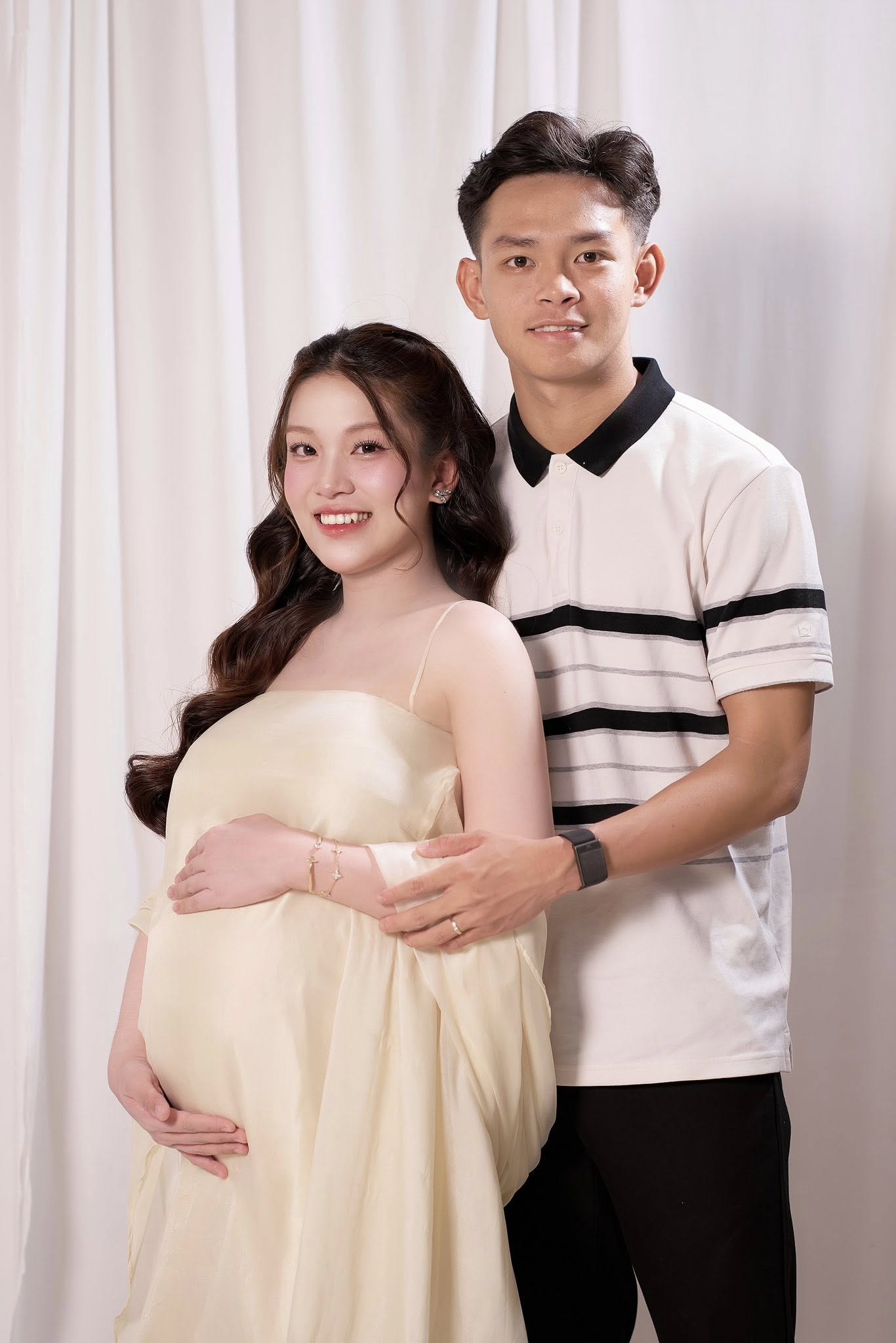 Tiền đạo U23 Việt Nam b&aacute;o "tin vui" sau 2 năm kết h&ocirc;n: Sắp đ&oacute;n "ngựa con" đầu l&ograve;ng!- Ảnh 3.