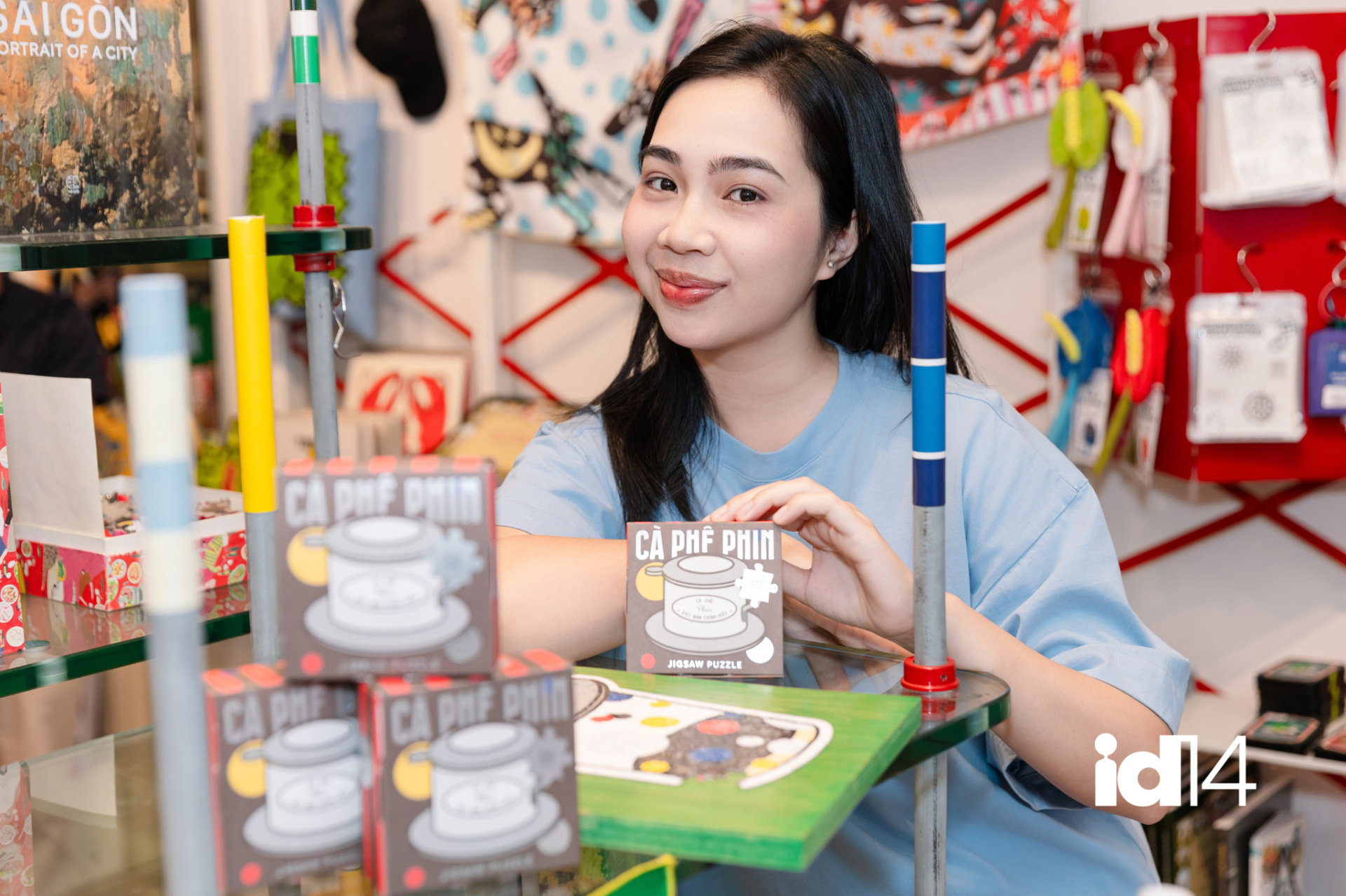 &ldquo;B&aacute;n qu&agrave; lưu niệm m&agrave; kh&aacute;ch chốt đơn h&agrave;ng chục triệu&rdquo; - B&ecirc;n trong hệ sinh th&aacute;i 150 nghệ sĩ Việt của OHQUAO v&agrave; tham vọng vươn ra quốc tế- Ảnh 6.