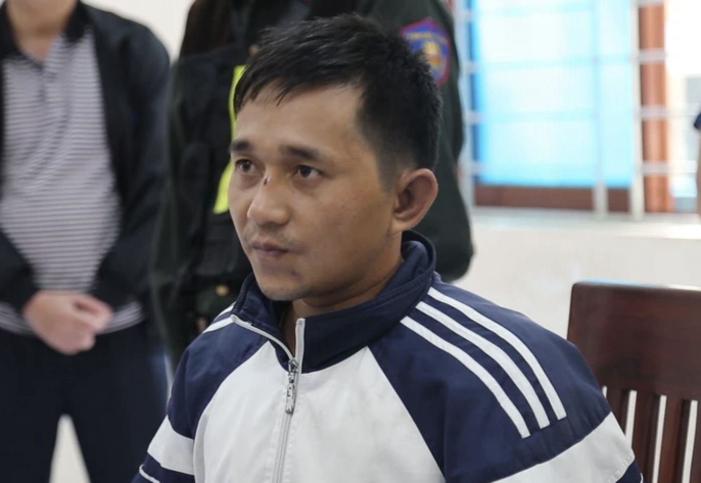 C&ocirc;ng an t&igrave;m người mua b&aacute;n v&agrave;ng với hai nghi phạm vụ cướp ng&acirc;n h&agrave;ng tại Gia Lai- Ảnh 1.