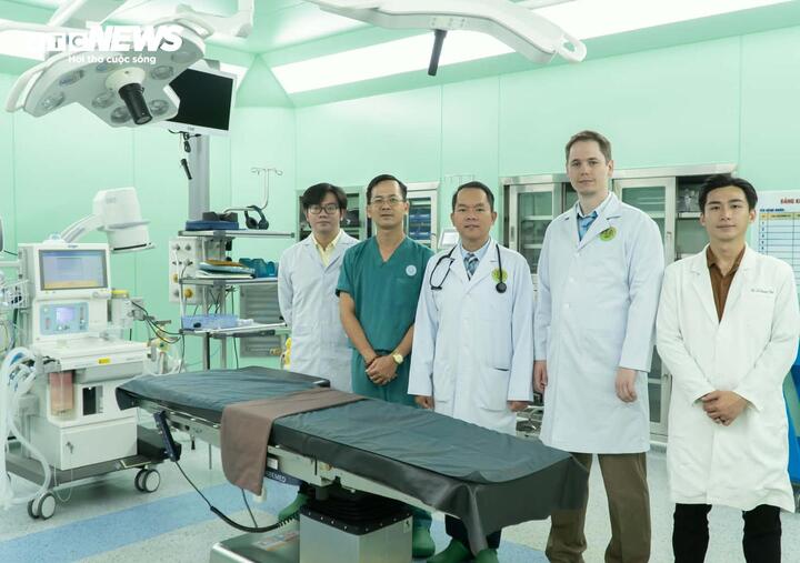 B&aacute;c sĩ tim mạch: Đặt stent tại Mỹ tốn 1,5 tỷ đồng, về Việt Nam chỉ 100 triệu- Ảnh 2.