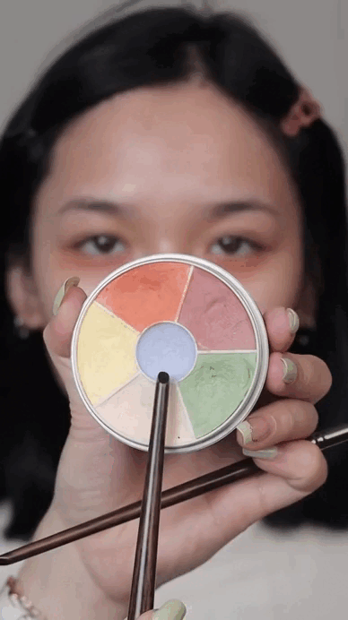 BTV l&agrave;m đẹp khuy&ecirc;n chị em d&ugrave;ng &ldquo;bảo bối&rdquo; n&agrave;y: Gi&uacute;p lớp makeup đẹp trong veo như tr&aacute;ng gương, nhan sắc thăng hạng v&ugrave; v&ugrave;- Ảnh 2.