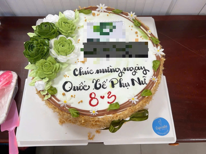 63 người nghi ngộ độc thực phẩm sau khi ăn b&aacute;nh kem mừng ng&agrave;y 8-3 - Ảnh 1.