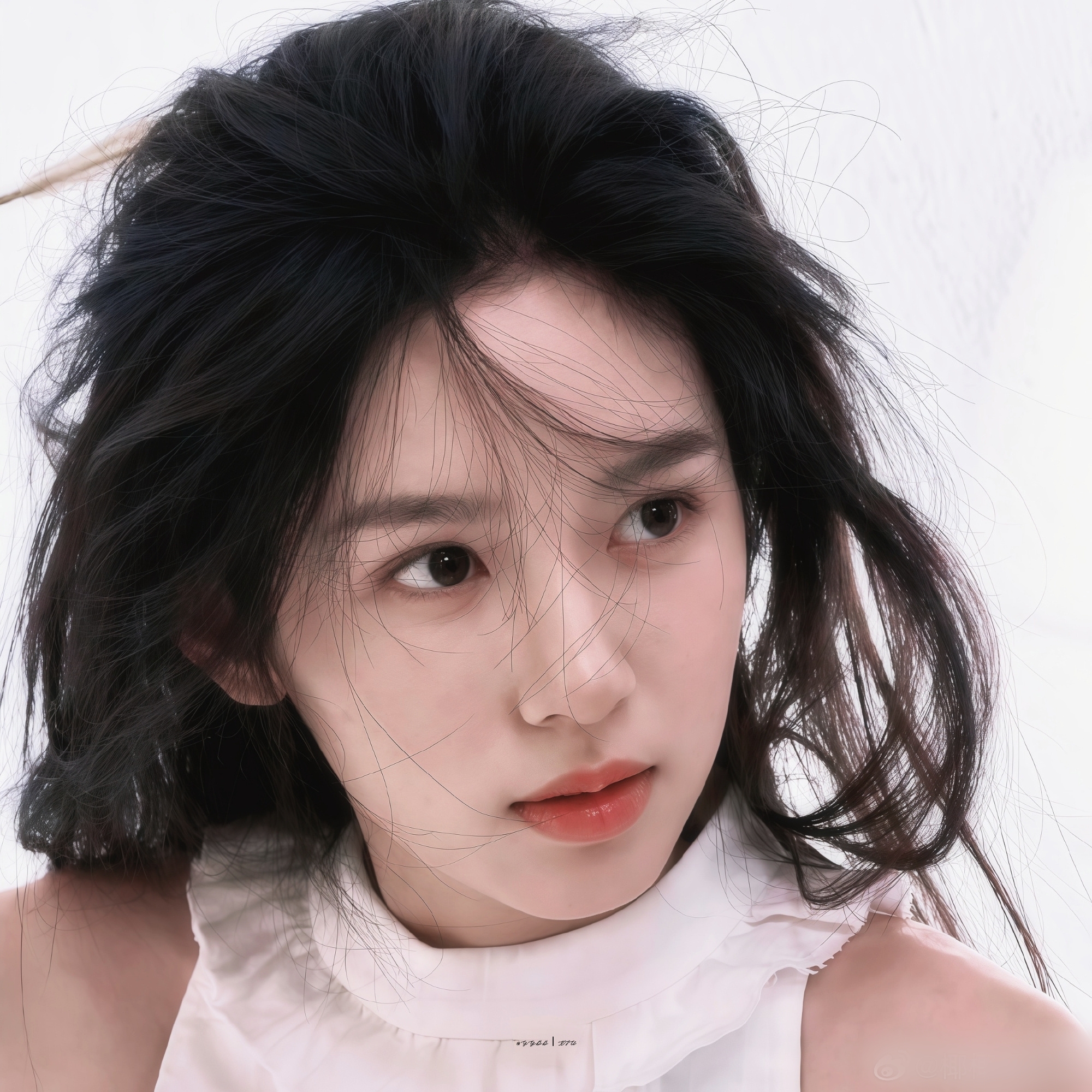 Mỹ nh&acirc;n đẹp chấn động thế gian đọc kịch bản th&ocirc;i sao hot qu&aacute; vậy: Mặt mộc ho&agrave;n mỹ đến từng lỗ ch&acirc;n l&ocirc;ng- Ảnh 5.