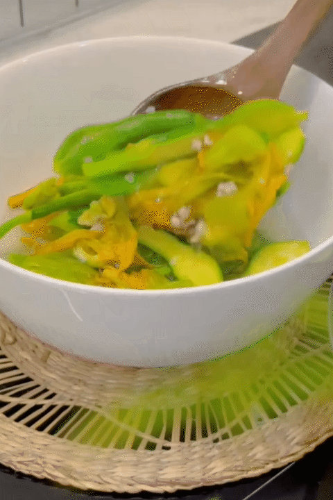 Căn bếp b&igrave;nh d&acirc;n m&agrave; đẹp m&ecirc; của vợ đảm S&agrave;i G&ograve;n: To&agrave;n đồ 10k - 30k ngo&agrave;i chợ, d&ugrave;ng bền năm n&agrave;y qua năm kh&aacute;c, nấu m&oacute;n g&igrave; cũng ngon- Ảnh 12.