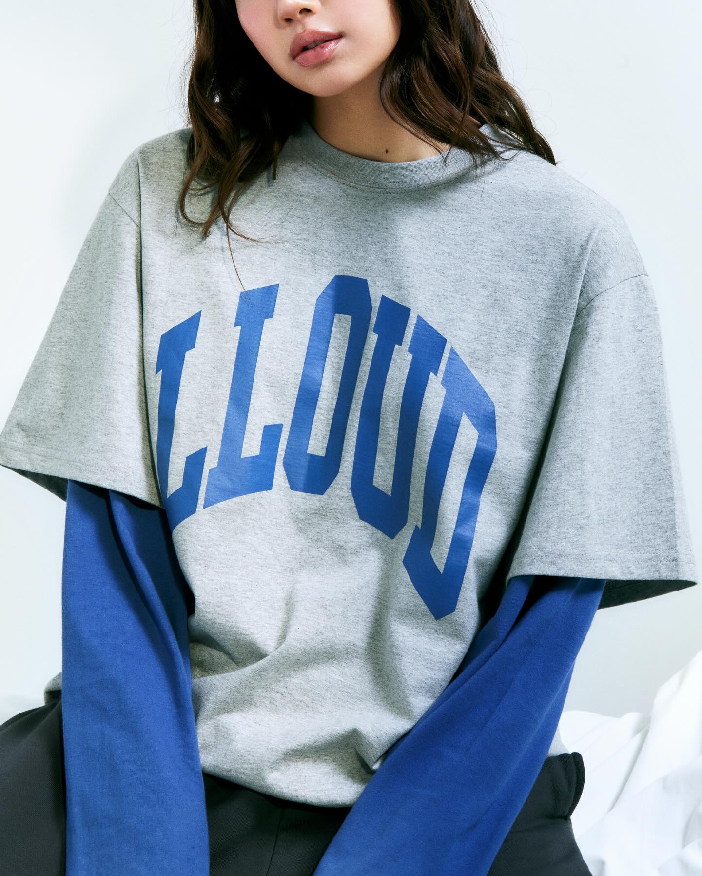 Lisa sắp b&aacute;n quần &aacute;o ở hội chợ- Ảnh 3.