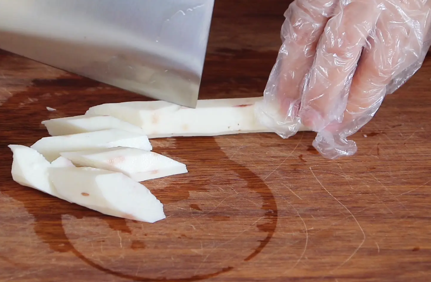 3 m&oacute;n rau l&agrave; "thần dược" xoa dịu dạ d&agrave;y, mỗi ng&agrave;y ăn 1 m&oacute;n gi&uacute;p cải thiện nhu động ruột v&agrave; "nu&ocirc;i" dạ d&agrave;y khỏe mạnh- Ảnh 1.