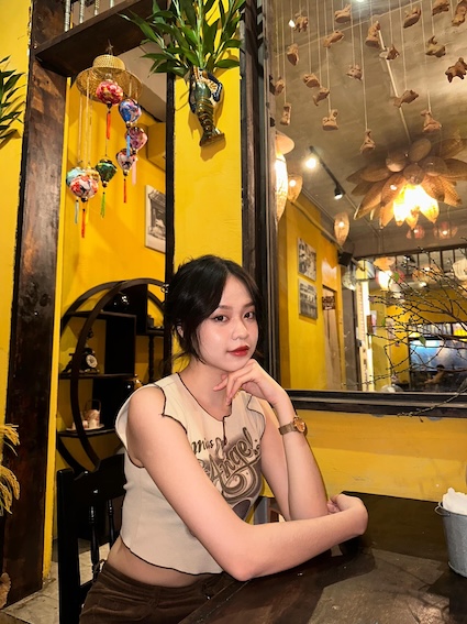 Nh&igrave;n lại Hoa hậu Thanh Thủy trong qu&aacute; khứ phải c&ocirc;ng nhận: Quyết định thẩm mỹ ng&agrave;y đ&oacute; đ&uacute;ng l&agrave; &ldquo;c&uacute; lội ngược d&ograve;ng&rdquo; xuất sắc!- Ảnh 6.