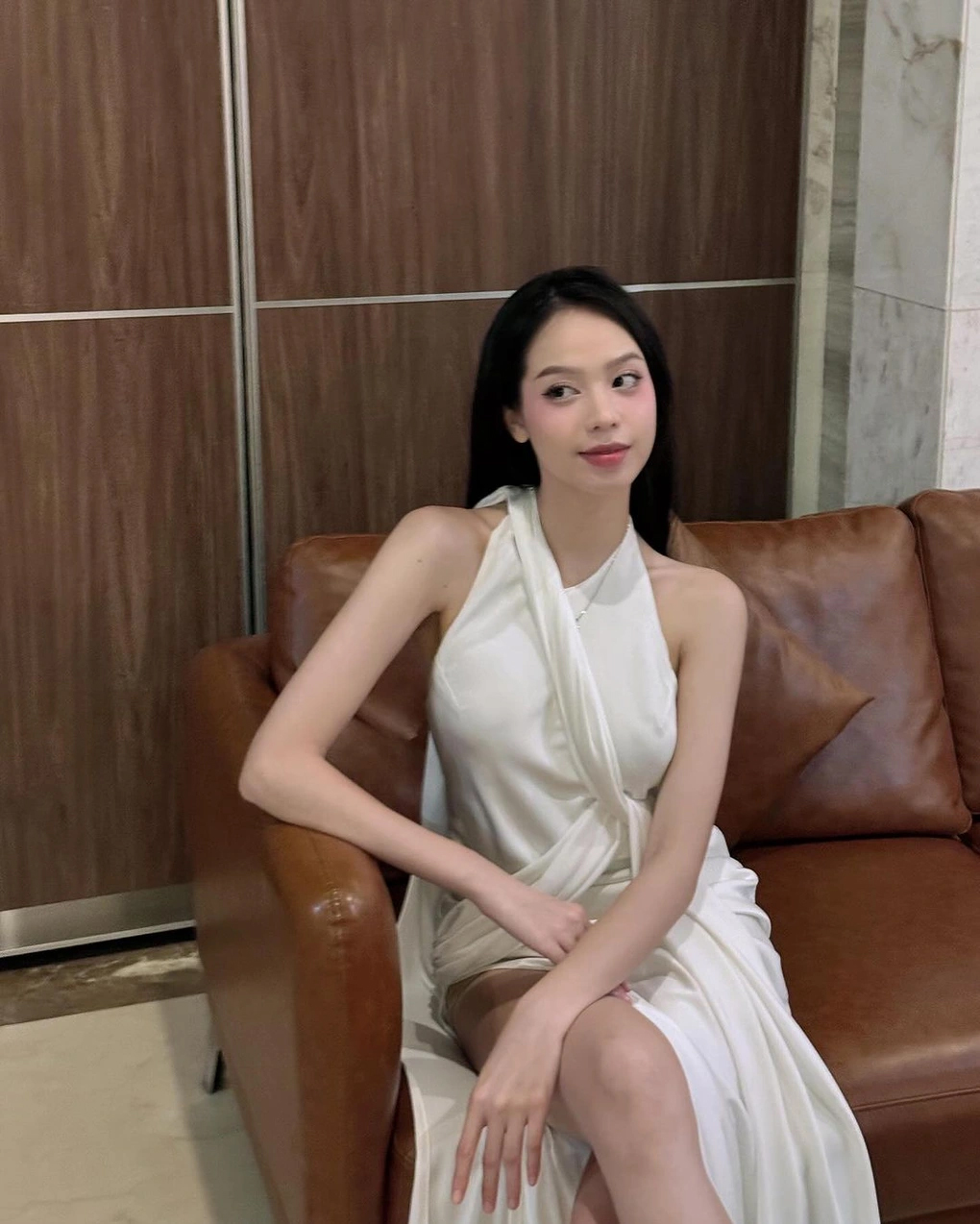 Nh&igrave;n lại Hoa hậu Thanh Thủy trong qu&aacute; khứ phải c&ocirc;ng nhận: Quyết định thẩm mỹ ng&agrave;y đ&oacute; đ&uacute;ng l&agrave; &ldquo;c&uacute; lội ngược d&ograve;ng&rdquo; xuất sắc!- Ảnh 9.