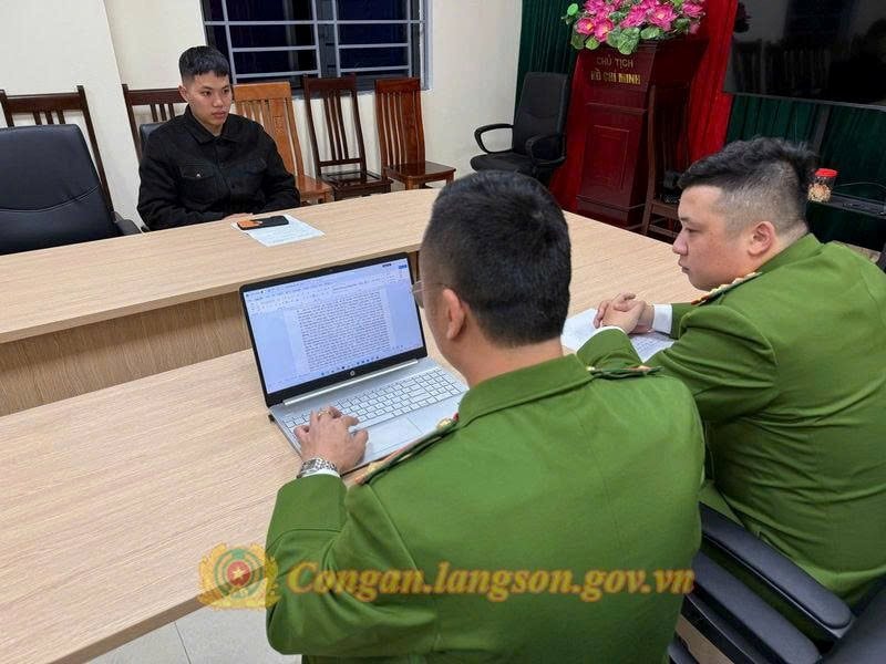 Thanh ni&ecirc;n SN 1999 kh&ocirc;ng c&oacute; việc l&agrave;m nhưng đặt thu&ecirc; 38 ph&ograve;ng kh&aacute;ch sạn ở Lạng Sơn: C&ocirc;ng an v&agrave;o cuộc điều tra ph&aacute;t hiện bất thường- Ảnh 1.
