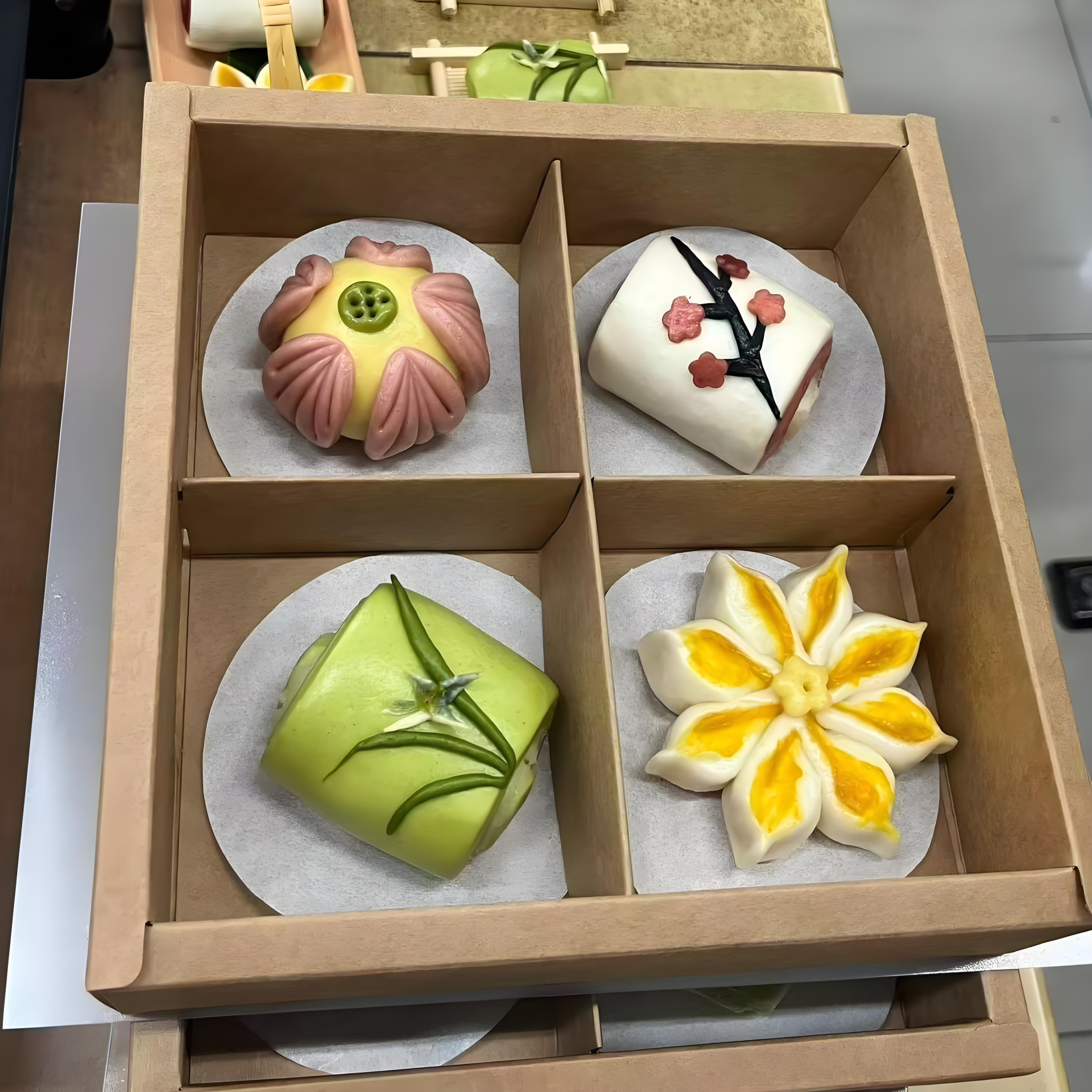 Doanh nghiệp chi 115 triệu mua 4 chiếc b&aacute;nh bao của nh&oacute;m sinh vi&ecirc;n- Ảnh 1.