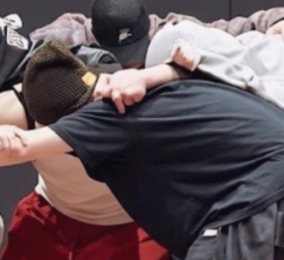 X&ocirc;n xao tin Jungkook (BTS) chia tay Winter (aespa)- Ảnh 3.