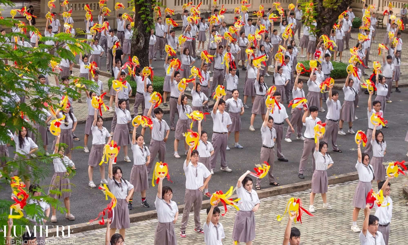 Ng&ocirc;i trường c&oacute; nhiều giải học sinh giỏi lớp 12 nhất TP.HCM năm 2026, l&agrave; trường THPT đầu ti&ecirc;n đưa AI v&agrave;o giảng dạy- Ảnh 9.