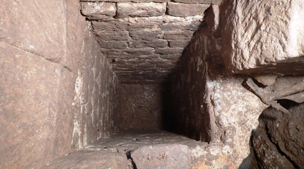 Sửa thang m&aacute;y, lọt v&agrave;o thế giới 2.000 năm trước dưới hầm kh&aacute;ch sạn- Ảnh 5.