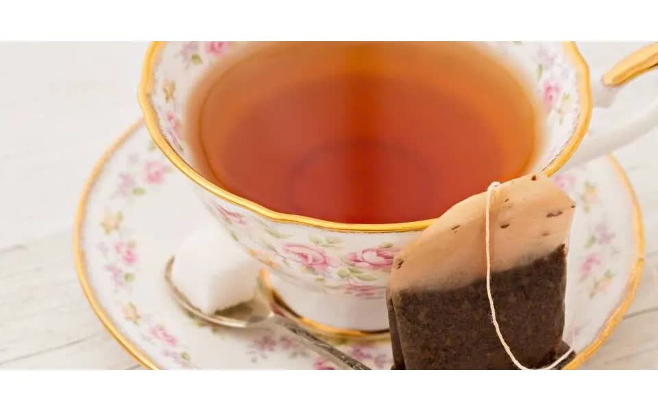 Đừng vội bỏ t&uacute;i tr&agrave; cũ: Những c&ocirc;ng dụng bất ngờ trong đời sống hằng ng&agrave;y- Ảnh 1.