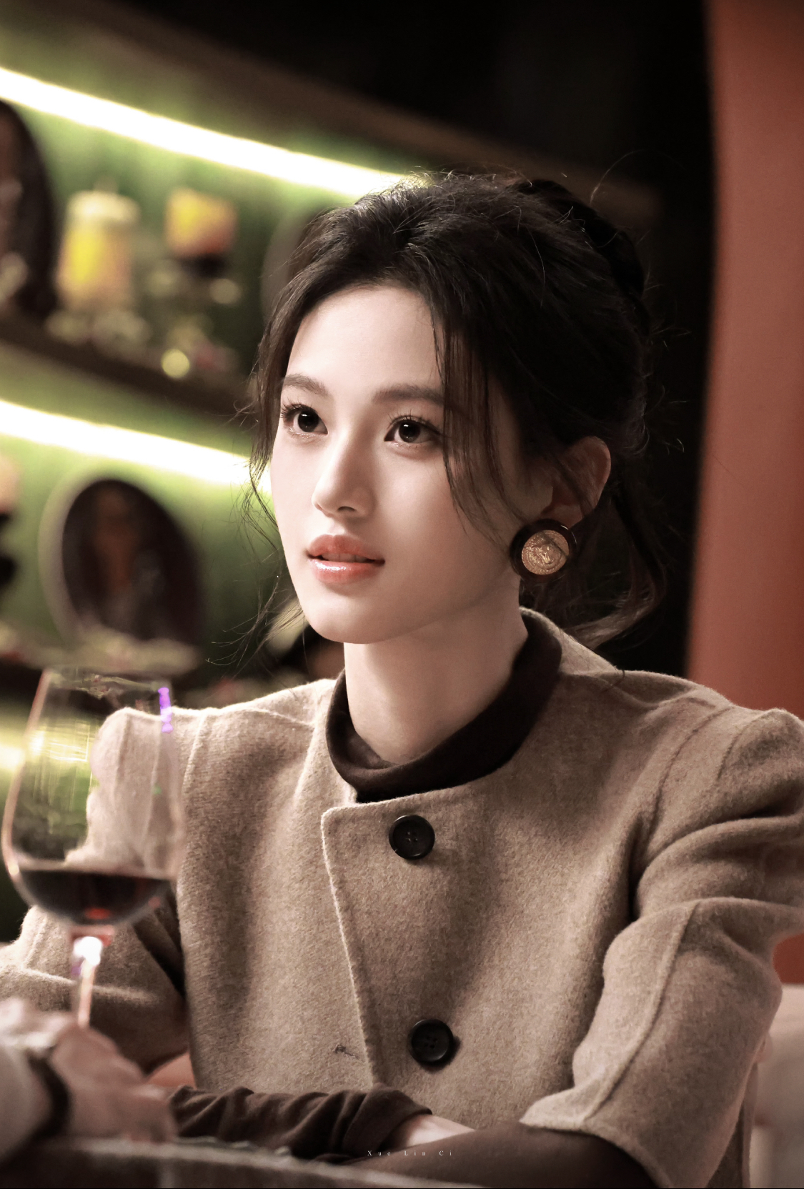 Đ&aacute;m cưới h&agrave;o m&ocirc;n đẹp chấn động MXH: C&ocirc; d&acirc;u ch&uacute; rể kh&ocirc;ng lỗ hổng visual, nh&igrave;n đ&acirc;u cũng thấy phả ra &ldquo;m&ugrave;i tiền&rdquo;- Ảnh 5.