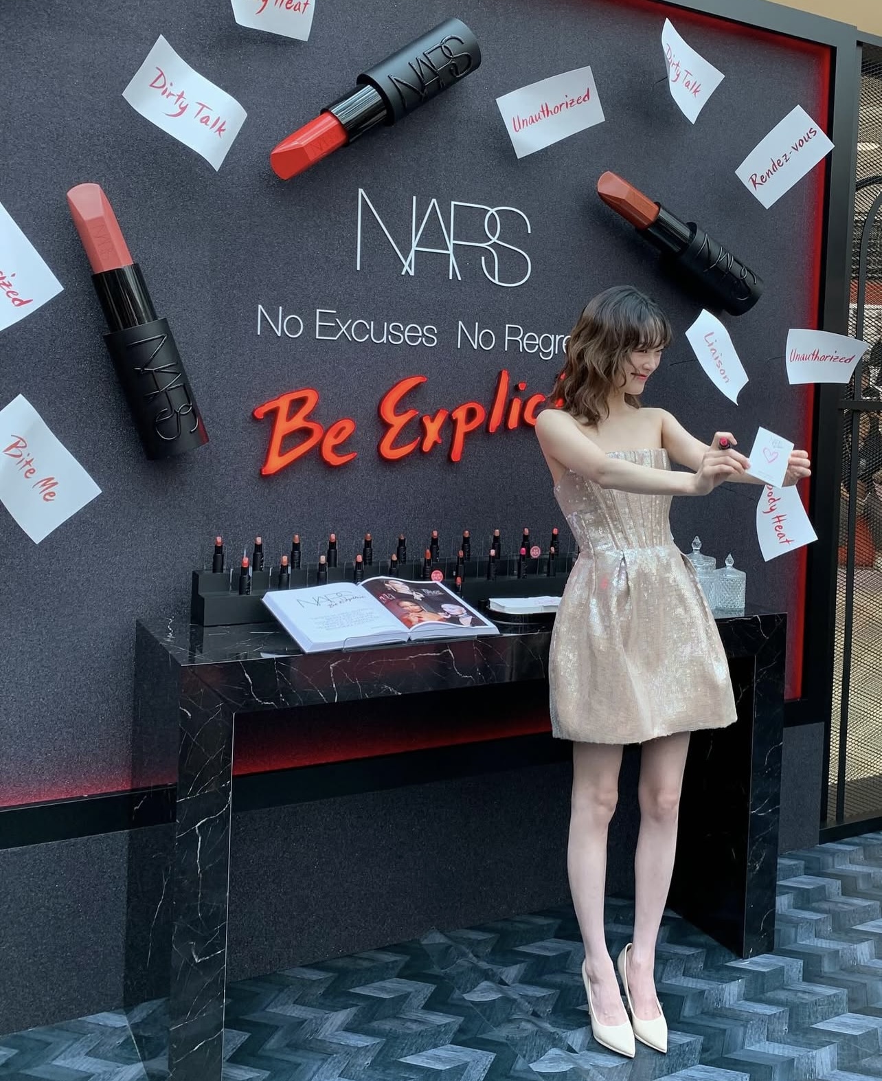 Mỹ nh&acirc;n Squid Game chỉ c&ograve;n 36kg d&ugrave; cao 1m62, fan nh&igrave;n đ&ocirc;i ch&acirc;n gầy bước đi như sắp g&atilde;y m&agrave; x&oacute;t- Ảnh 1.