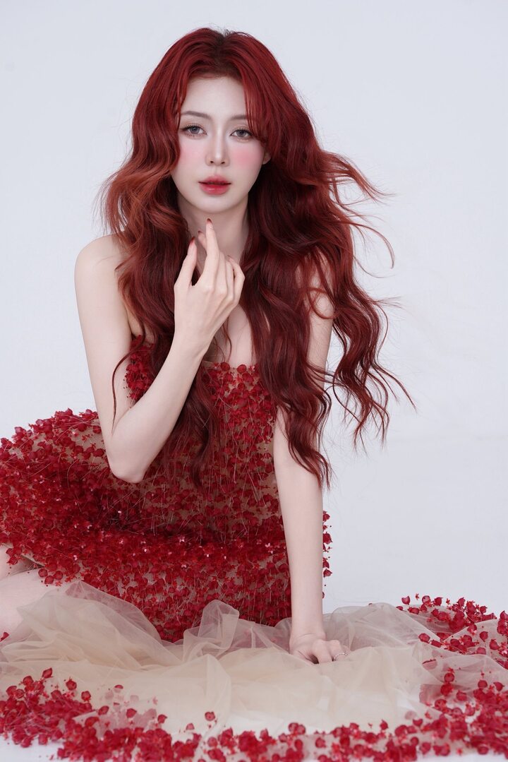 T&igrave;nh cũ của Trịnh Thăng B&igrave;nh: Qu&aacute;n qu&acirc;n 2 cuộc thi, sắc v&oacute;c ng&agrave;y c&agrave;ng gợi cảm- Ảnh 3.