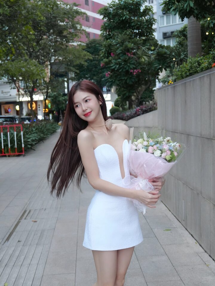 T&igrave;nh cũ của Trịnh Thăng B&igrave;nh: Qu&aacute;n qu&acirc;n 2 cuộc thi, sắc v&oacute;c ng&agrave;y c&agrave;ng gợi cảm- Ảnh 11.