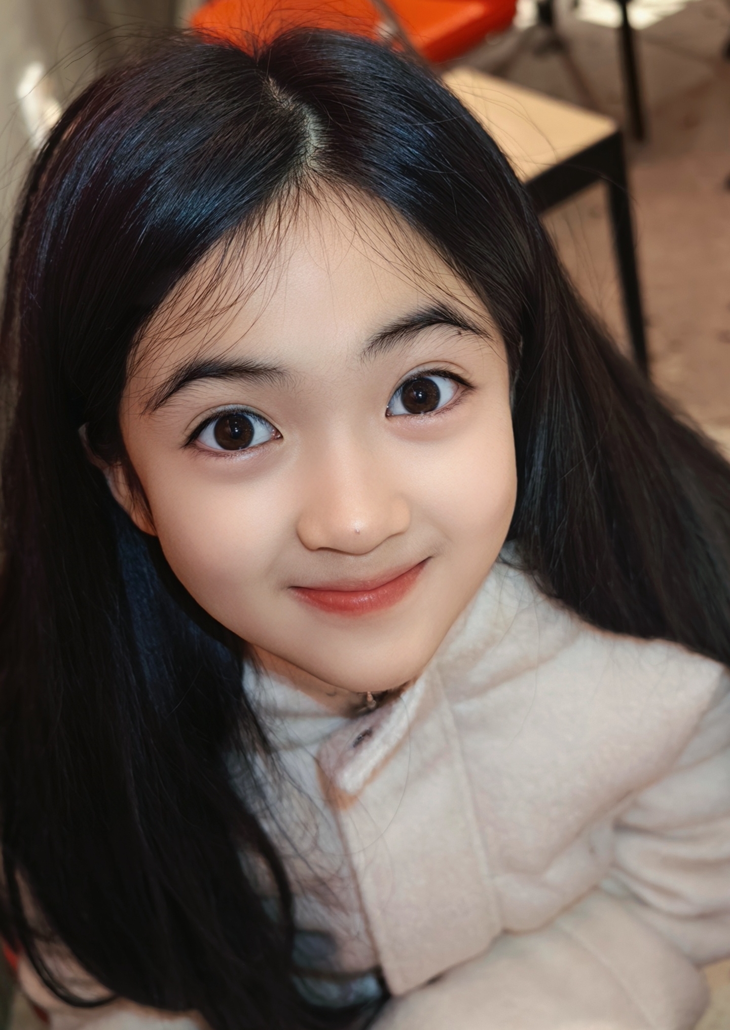 Hiếm lắm mới c&oacute; c&ocirc; b&eacute; 12 tuổi đ&atilde; ra d&aacute;ng mỹ nh&acirc;n: Nhan sắc bạc tỷ kh&ocirc;ng mua nổi, 1 năm đ&oacute;ng 12 phim qu&aacute; đỉnh- Ảnh 4.