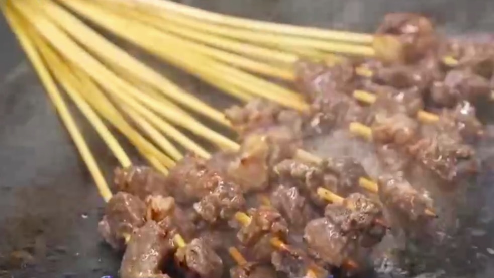 Đại học nướng thịt ch&iacute;nh thức tuyển sinh: Lộ diện nội dung chương tr&igrave;nh học từ đi chợ đến kỹ năng kiểm so&aacute;t lửa- Ảnh 1.