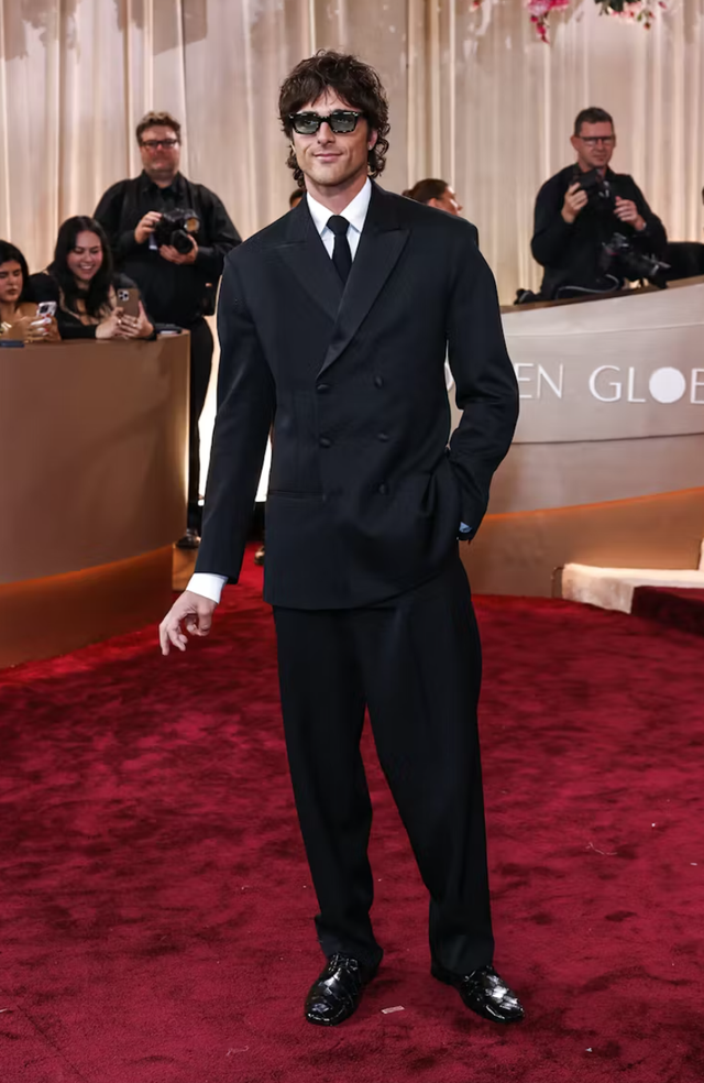 Jacob Elordi: &Ocirc;ng ho&agrave;ng Bottega, chiến thần thời trang mới đang định nghĩa lại menswear hiện đại l&agrave; thế n&agrave;o- Ảnh 4.