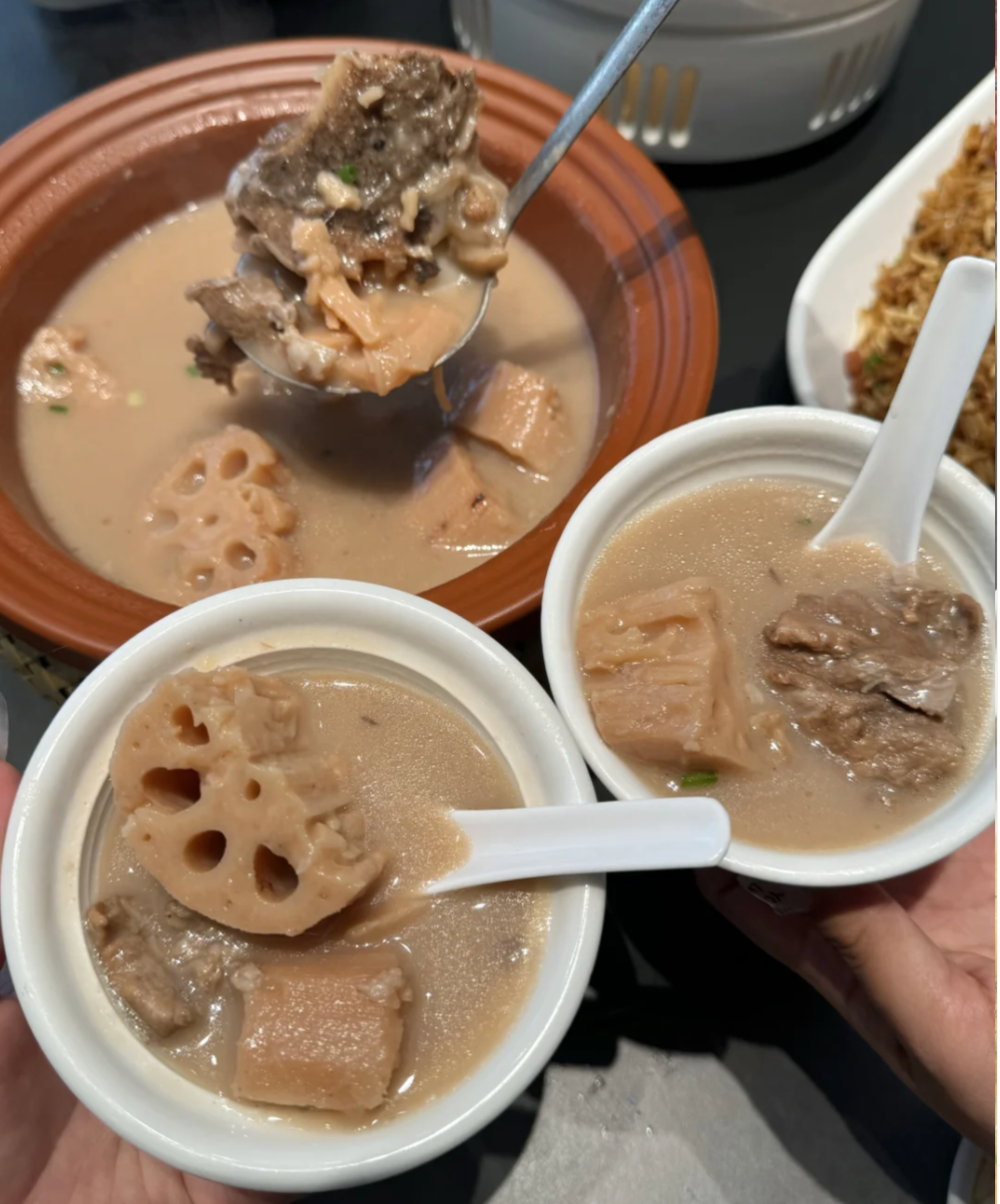 7 qu&aacute;n vỉa h&egrave; ngon "nhức n&aacute;ch" khiến người d&acirc;n xếp h&agrave;ng từ 6 giờ s&aacute;ng- Ảnh 5.