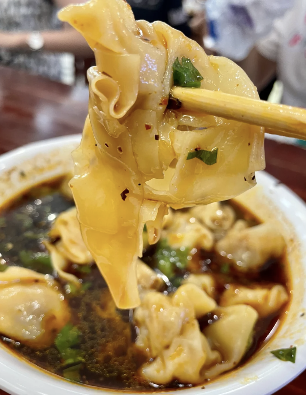 7 qu&aacute;n vỉa h&egrave; ngon "nhức n&aacute;ch" khiến người d&acirc;n xếp h&agrave;ng từ 6 giờ s&aacute;ng- Ảnh 26.