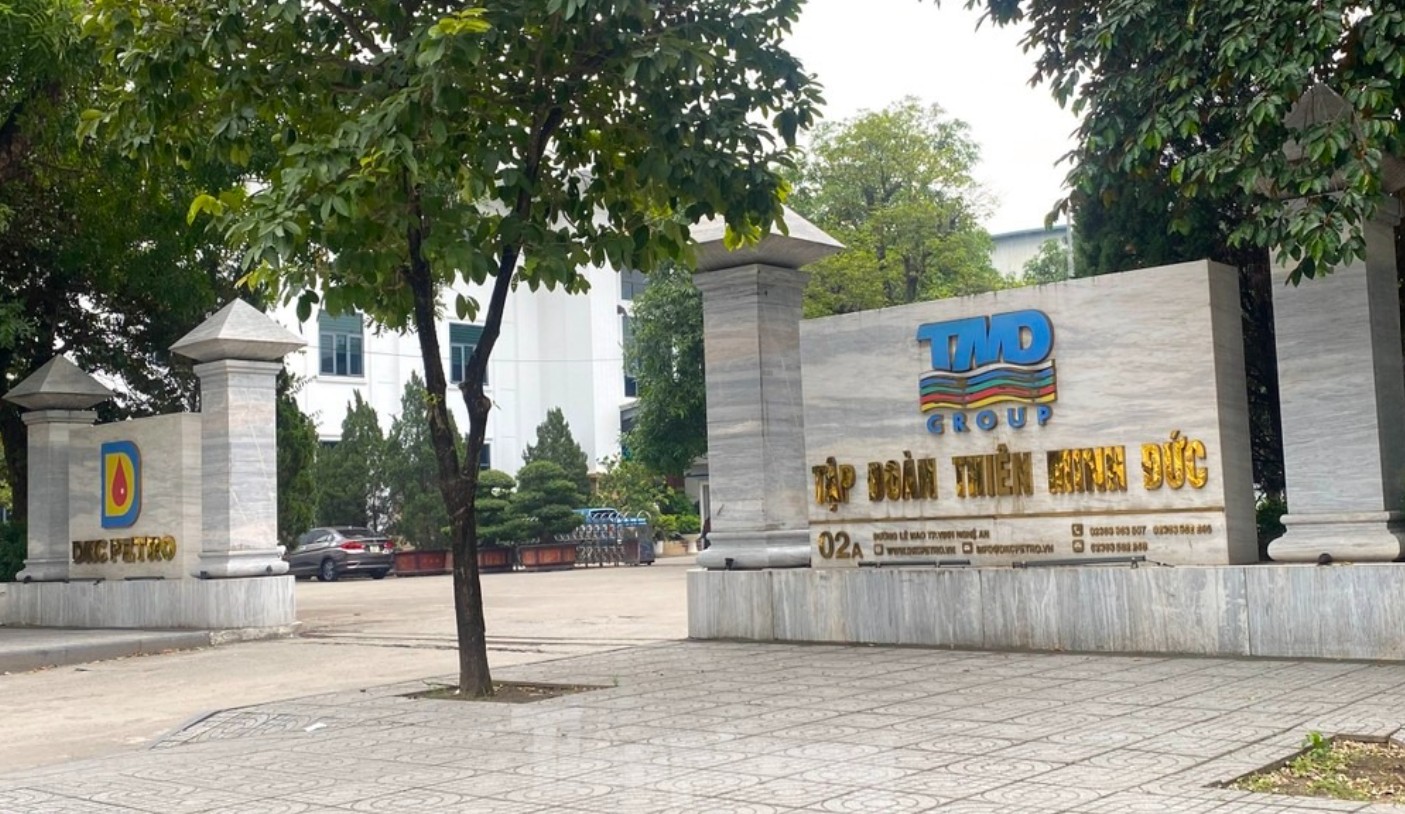 Chuỗi b&ecirc; bối của mẹ con "đại gia kim cương" Chu Đăng Khoa: Trốn thuế, nợ nần v&agrave;...bu&ocirc;n lậu- Ảnh 2.