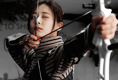 Mỹ nh&acirc;n 12 lần được đề cử đẹp nhất thế giới: Chịu cảnh cấm s&oacute;ng suốt 10 năm, khiến cả th&agrave;nh phố ăn mừng v&igrave; 1 điều- Ảnh 5.