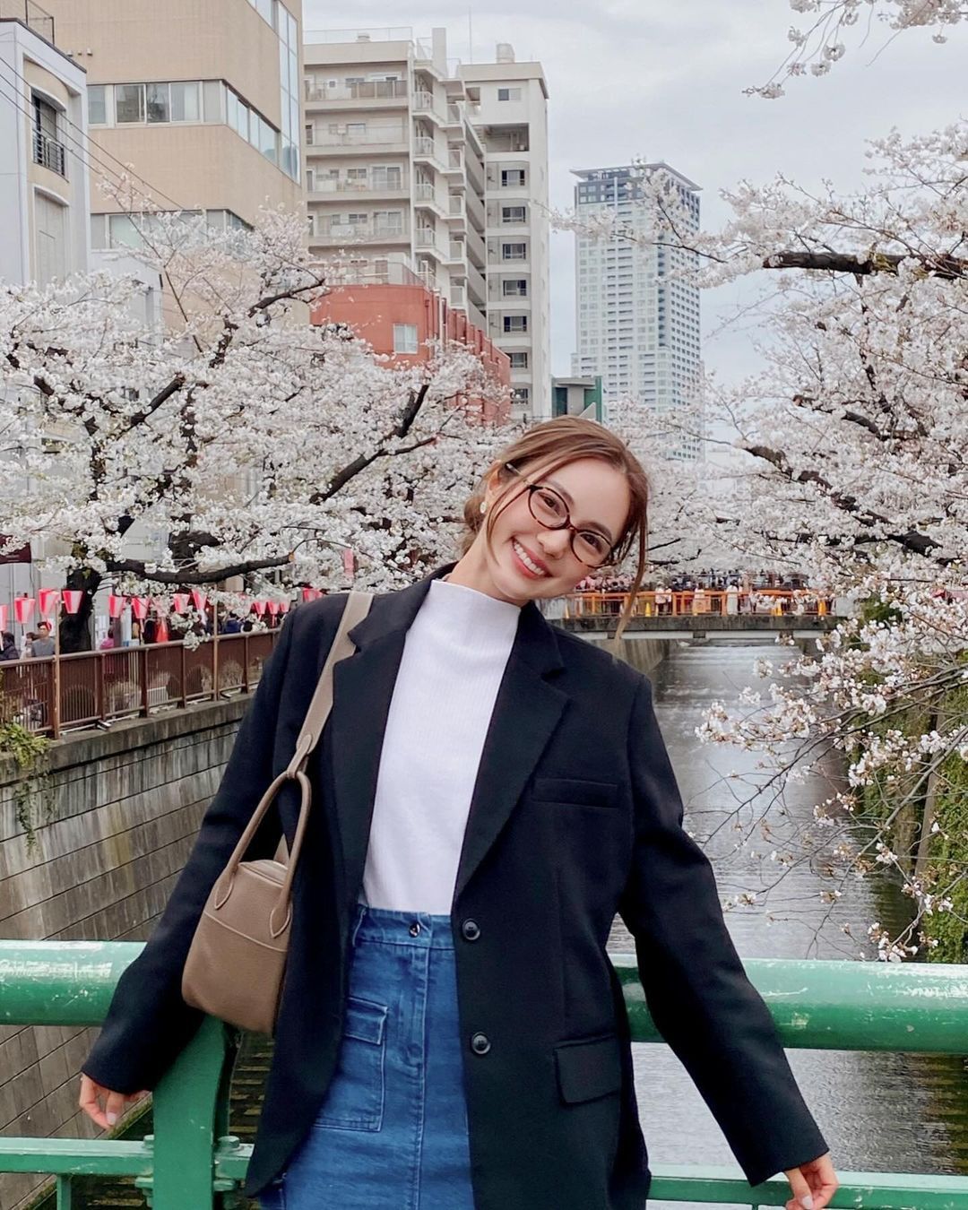 Ng&agrave;y cưới được mẹ cho 5 c&acirc;y v&agrave;ng l&uacute;c gi&aacute; v&agrave;ng hơn 180 triệu, t&ocirc;i mới hiểu c&aacute;ch mẹ &ldquo;lo việc lớn&ldquo;- Ảnh 2.