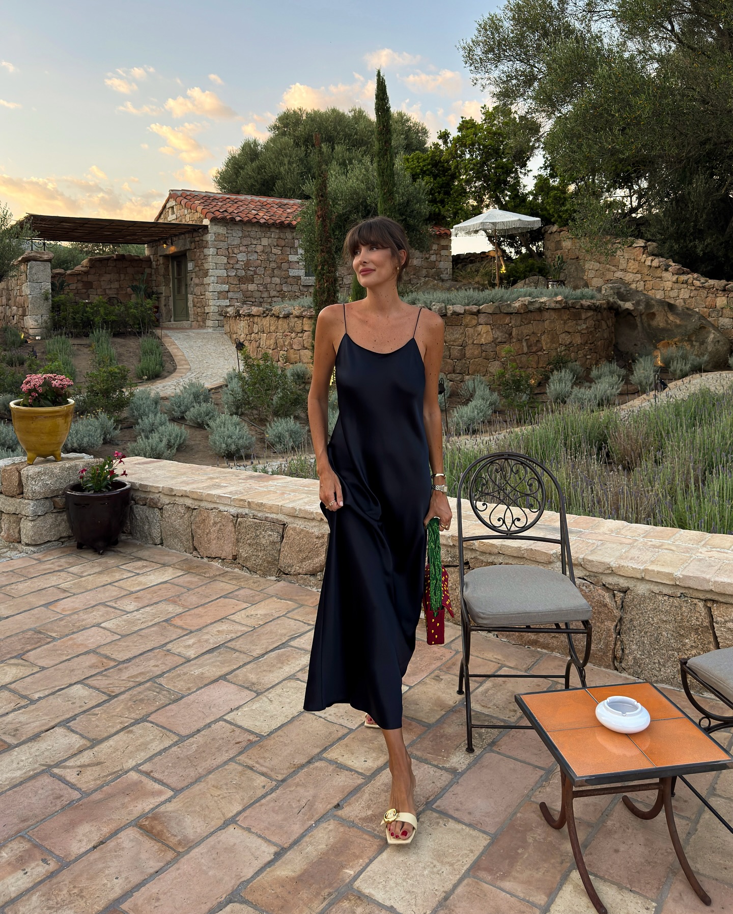 Bộ sưu tập v&aacute;y m&ugrave;a h&egrave; của phụ nữ Ph&aacute;p: To&agrave;n kiểu rất nổi bật, tươi trẻ nhưng vẫn sang trọng- Ảnh 6.