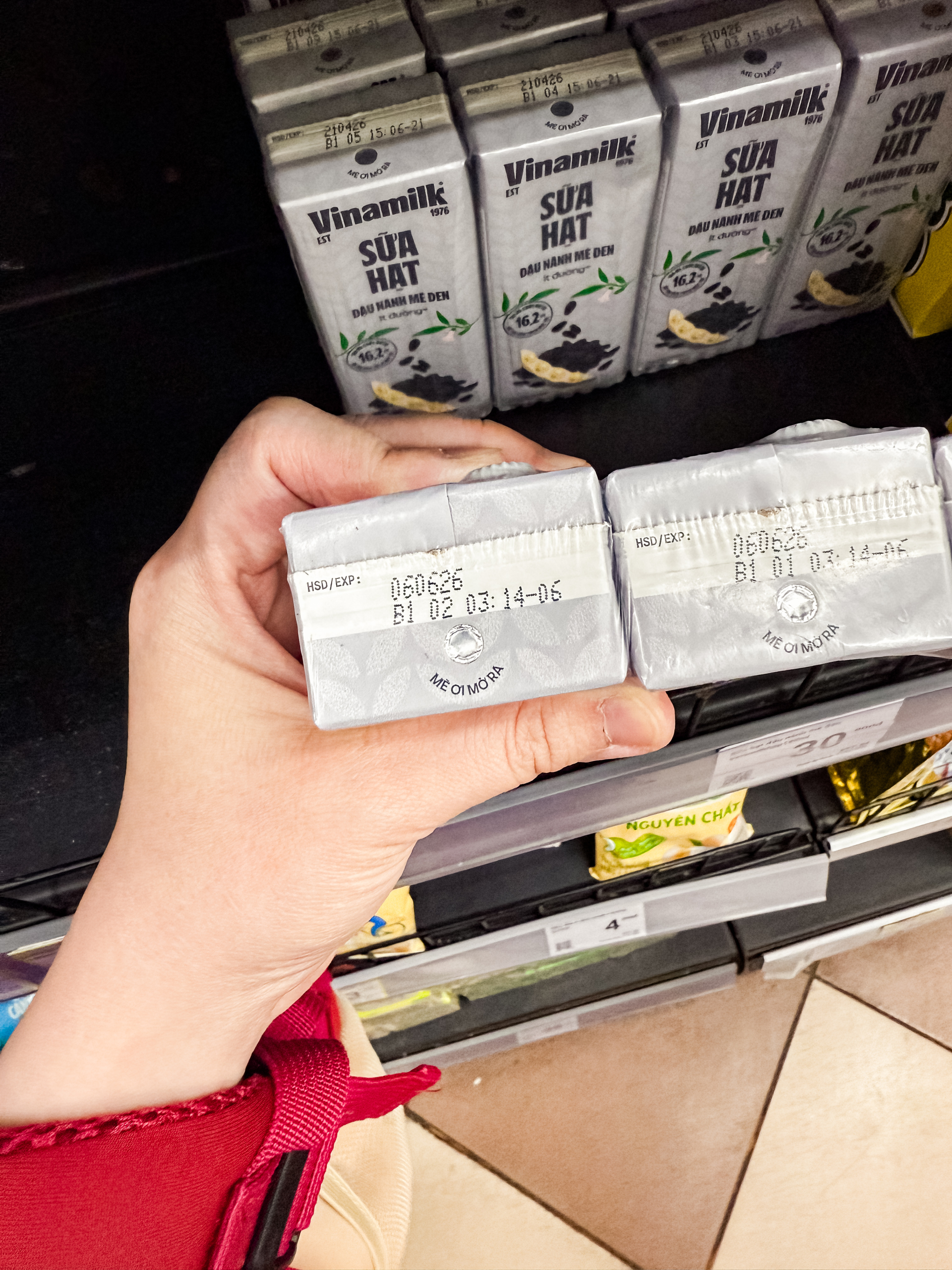 H&atilde;ng sữa quốc d&acirc;n Vinamilk đặt "mật m&atilde;" tr&ecirc;n bao b&igrave;- Ảnh 6.
