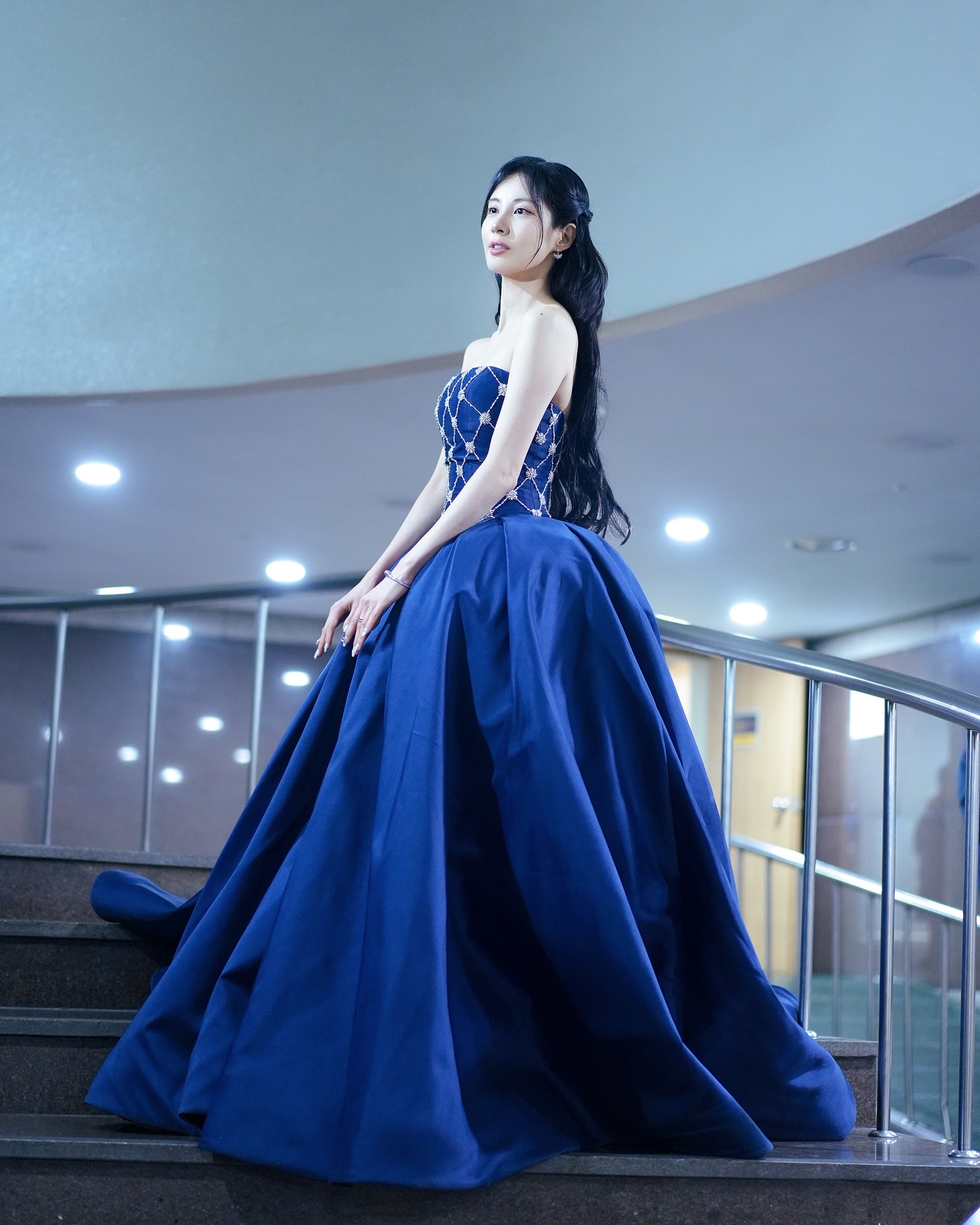 T&igrave;m đ&acirc;u ra cực phẩm như mỹ nh&acirc;n n&agrave;y: H&aacute;t hay học giỏi nức tiếng, 19 năm vẫn trẻ đẹp, &uacute;t cưng của cả showbiz- Ảnh 5.