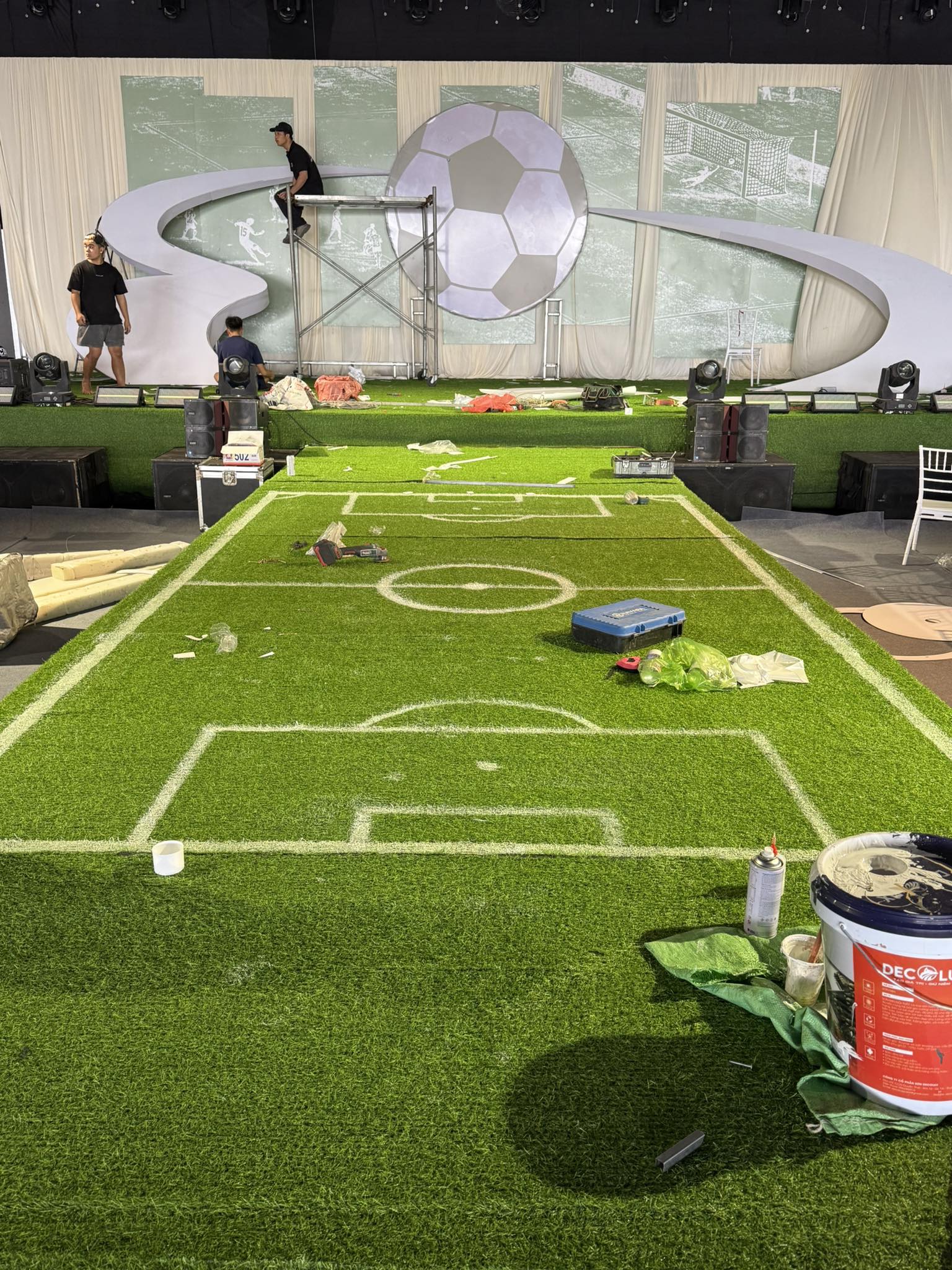 Đức Huy định &ldquo;quay xe&rdquo; ngay ng&agrave;y cưới MC Huyền Trang M&ugrave; Tạt, rạp cưới 1.000m2 ho&agrave;nh tr&aacute;ng t&iacute;nh sao đ&acirc;y?- Ảnh 6.