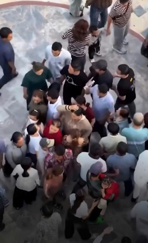 Ch&acirc;n dung c&aacute;c đối tượng vừa bị bắt trong vụ d&agrave;n cảnh cướp giật t&agrave;i sản tinh vi tại Li&ecirc;n Hoa Bảo Th&aacute;p- Ảnh 1.