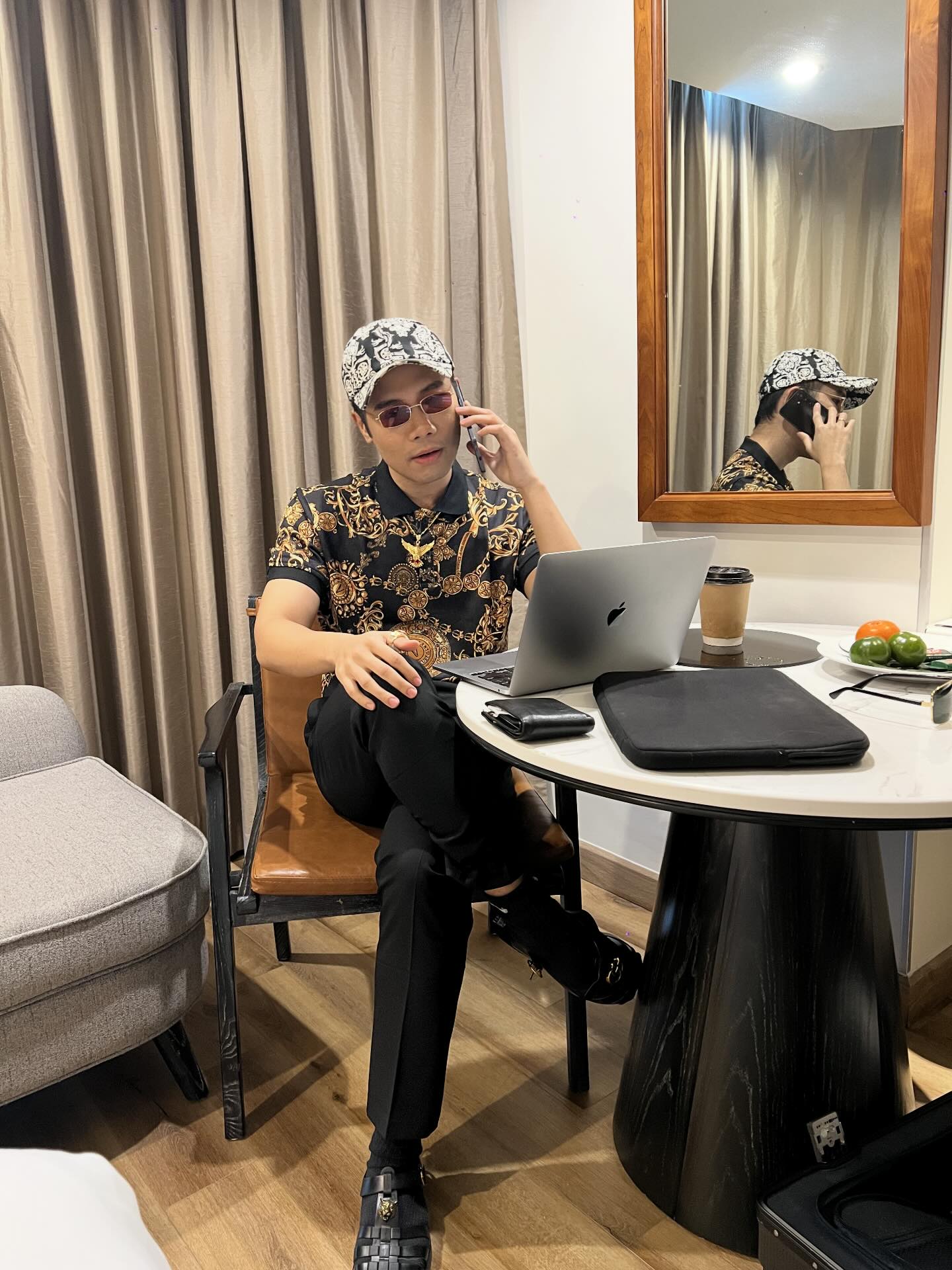 D&agrave;n Anh Trai Say Hi 