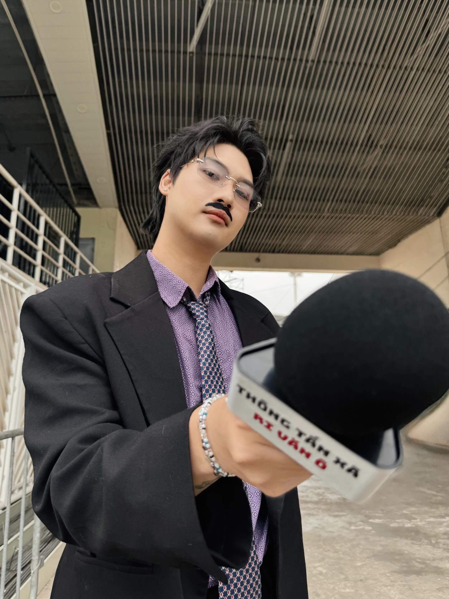 D&agrave;n Anh Trai Say Hi 