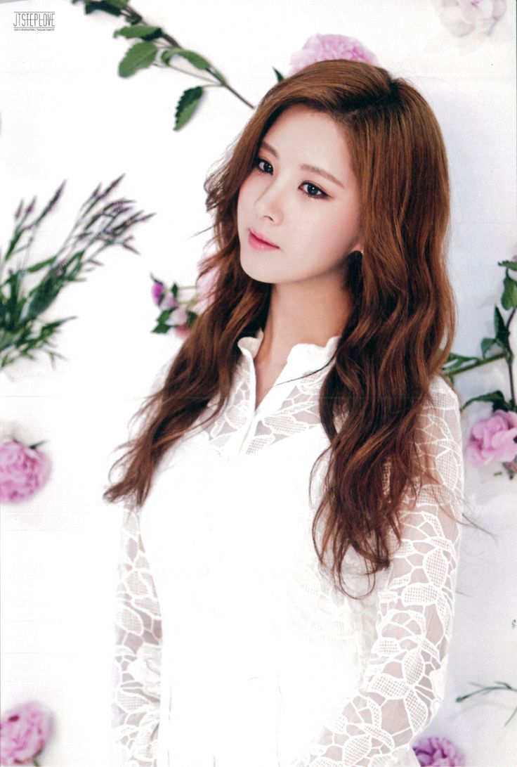 T&igrave;m đ&acirc;u ra cực phẩm như mỹ nh&acirc;n n&agrave;y: H&aacute;t hay học giỏi nức tiếng, 19 năm vẫn trẻ đẹp, &uacute;t cưng của cả showbiz- Ảnh 3.