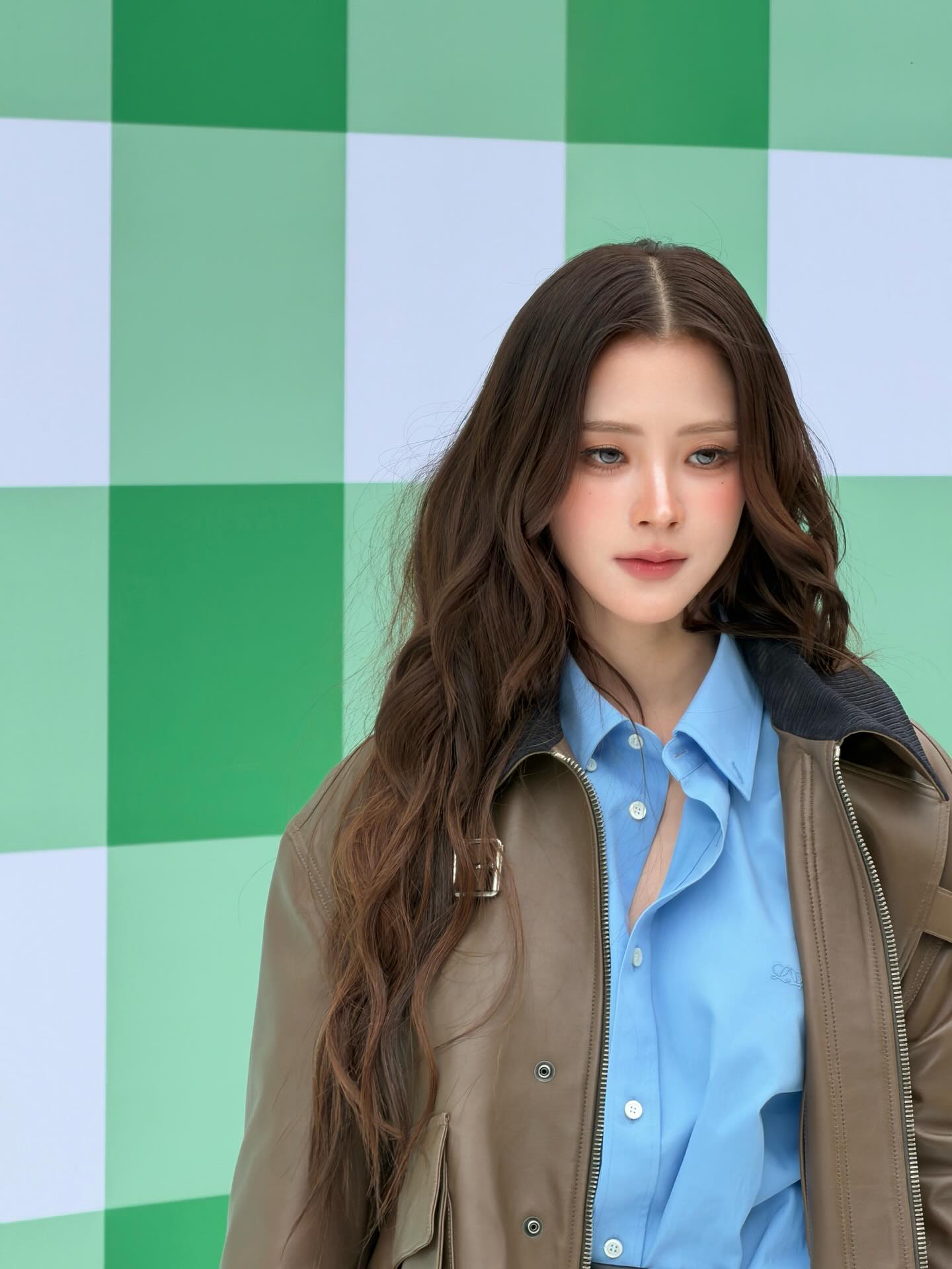 Độc th&acirc;n vui vẻ, Baifern tới thời đỉnh cao nhan sắc thật sự rồi!- Ảnh 6.