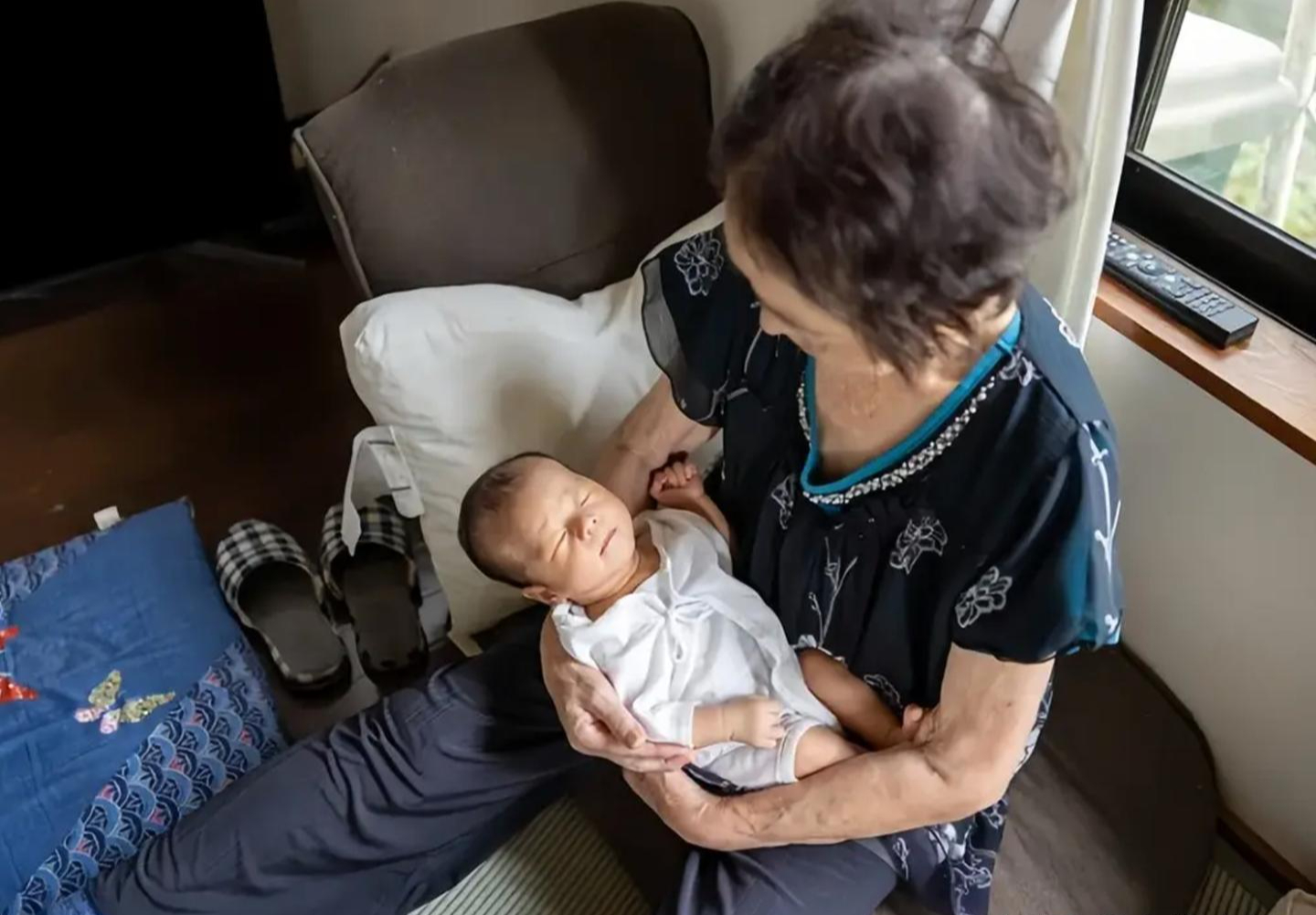 Ở tuổi 53, t&ocirc;i dừng chu cấp cho con g&aacute;i sau 1 tuần ở nh&agrave; con: B&agrave;i học t&agrave;i ch&iacute;nh kh&ocirc;ng phải cha mẹ n&agrave;o cũng d&aacute;m đối mặt- Ảnh 2.