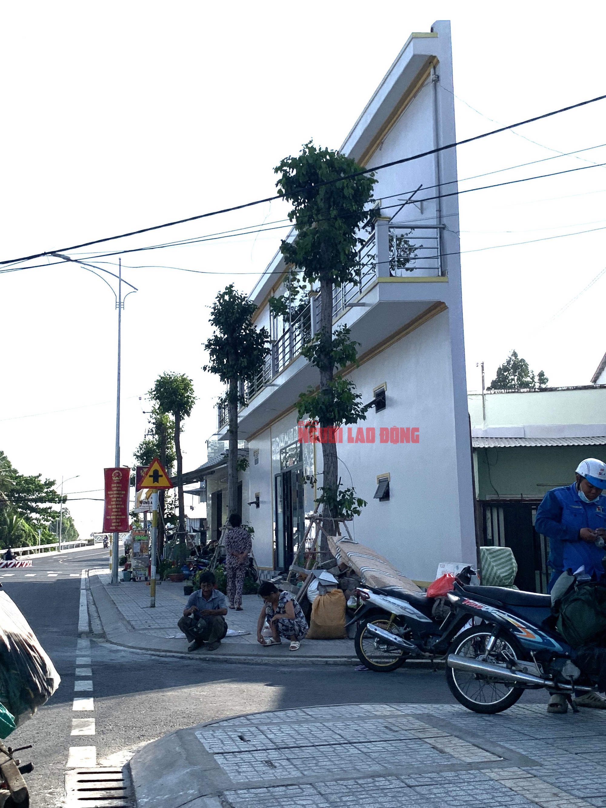 CLIP: Bất ngờ b&ecirc;n trong căn nh&agrave; "kỳ lạ" ở Cần Thơ- Ảnh 1.