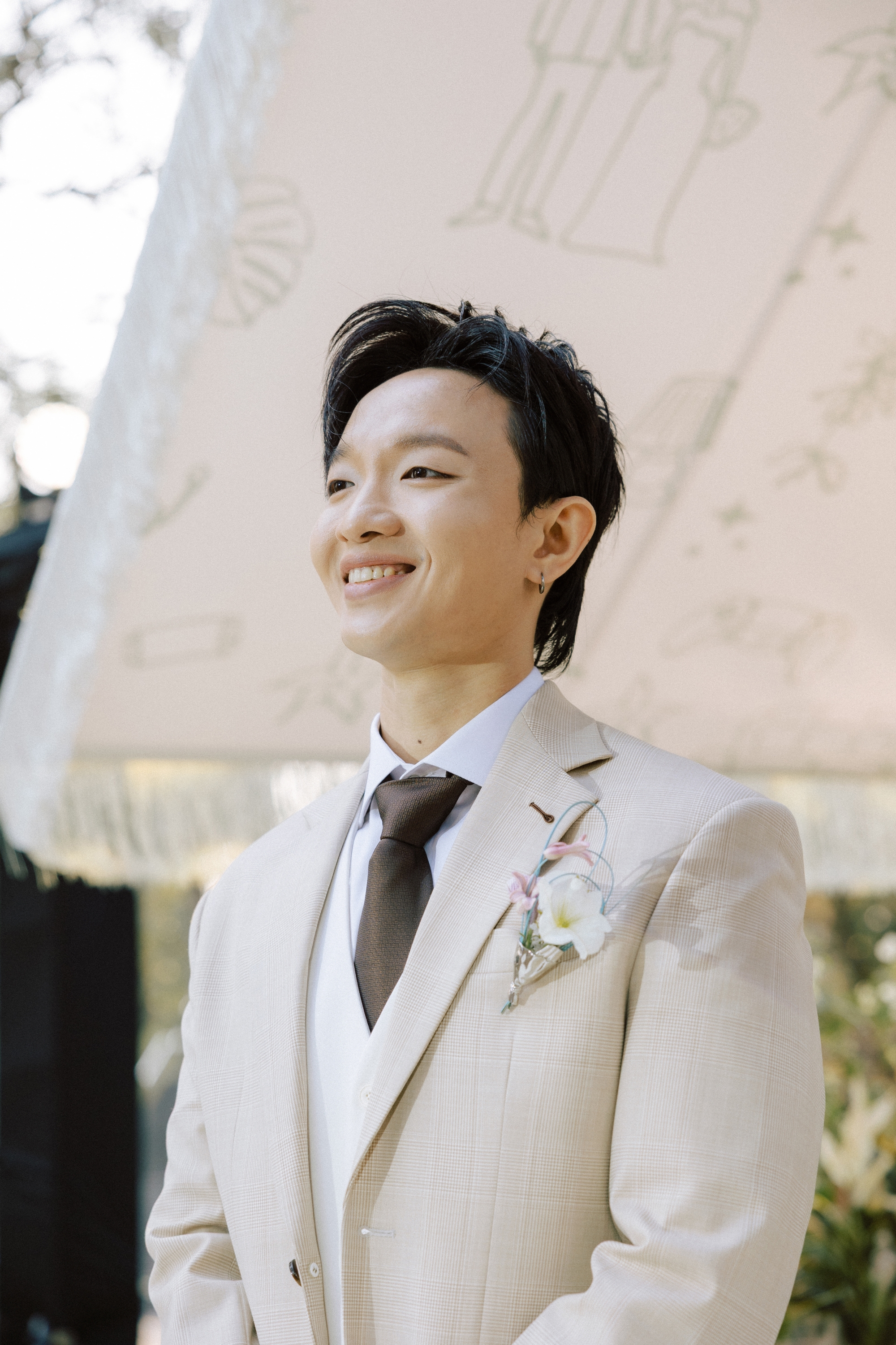 Hé lộ hôn lễ của nam ca sĩ Việt và quản lý 11 năm- Ảnh 7. Hé lộ hôn lễ của nam ca sĩ Việt và quản lý 11 năm- Ảnh 7.