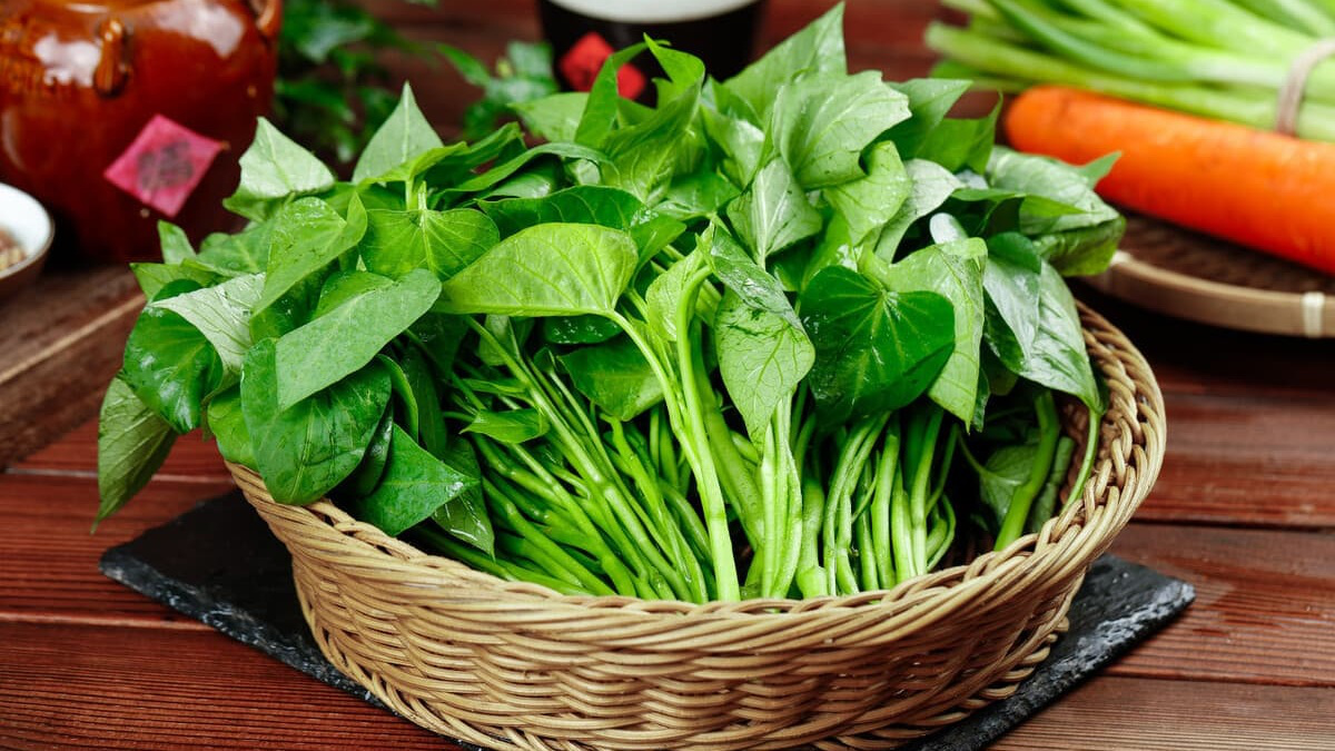 Loại rau được quốc tế ca ngợi l&agrave; "rau trường thọ", h&oacute;a ra mọc đầy ở Việt Nam- Ảnh 1.