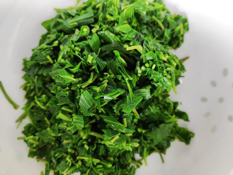 M&oacute;n rau n&ecirc;n ăn v&agrave;o th&aacute;ng Ba - vừa ngon, dễ nấu lại gi&uacute;p th&uacute;c đẩy nhu động ruột, nu&ocirc;i dưỡng gan v&agrave; bảo vệ mắt- Ảnh 5.