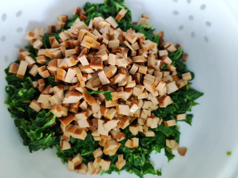 M&oacute;n rau n&ecirc;n ăn v&agrave;o th&aacute;ng Ba - vừa ngon, dễ nấu lại gi&uacute;p th&uacute;c đẩy nhu động ruột, nu&ocirc;i dưỡng gan v&agrave; bảo vệ mắt- Ảnh 7.