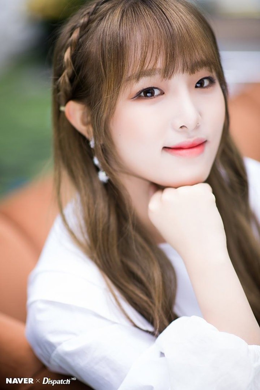 B&aacute;c sĩ từng khuy&ecirc;n gia đ&igrave;nh bỏ cuộc v&igrave; ung thư m&aacute;u: C&ocirc; b&eacute; b&aacute;n kimbap phụ cha mẹ năm n&agrave;o nay đ&atilde; th&agrave;nh nữ ca sĩ nổi tiếng K-pop- Ảnh 5.