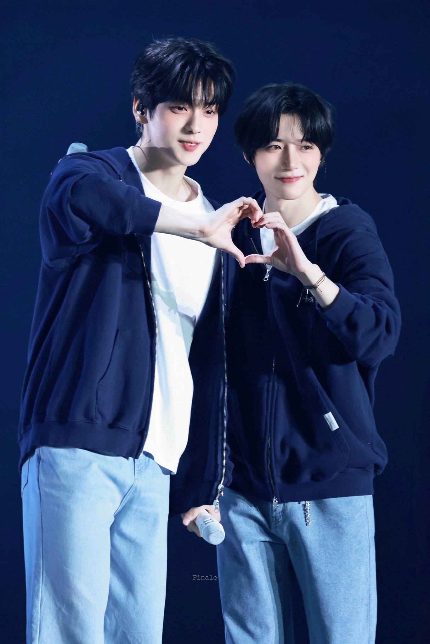 4 bức ảnh khiến Soobin d&iacute;nh tin hẹn h&ograve;- Ảnh 5.